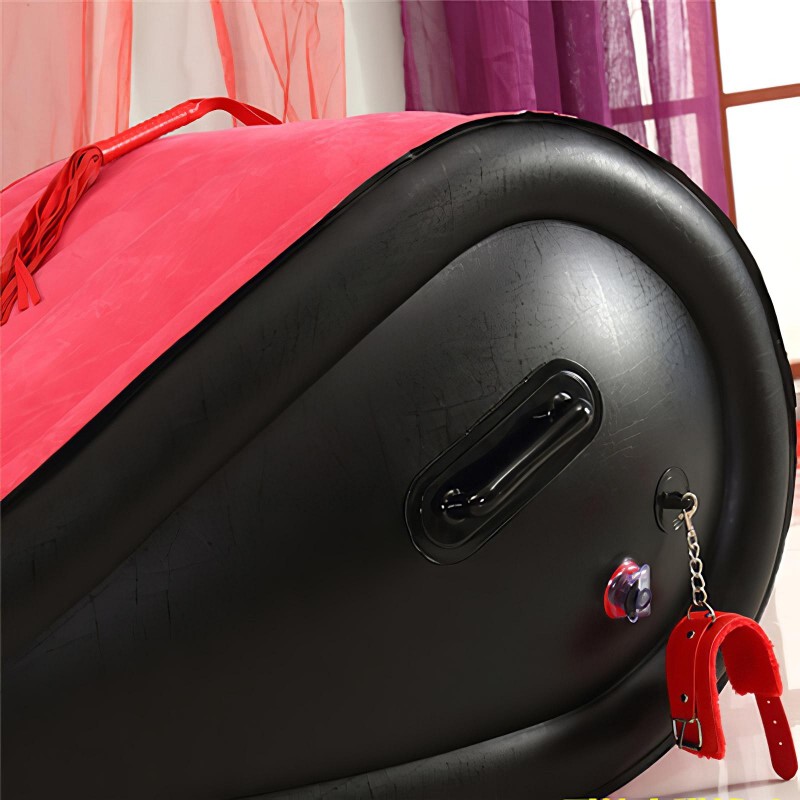 Desirel Magic Pillow - felfújható BDSM szexbútor - bilinccsel (piros) 137016 termék bemutató kép