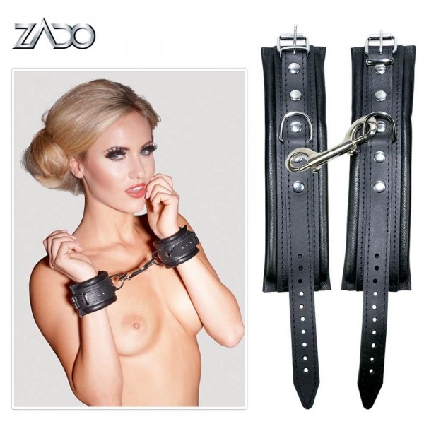 ZADO - bőr csukló bilincs és karabiner (fekete)