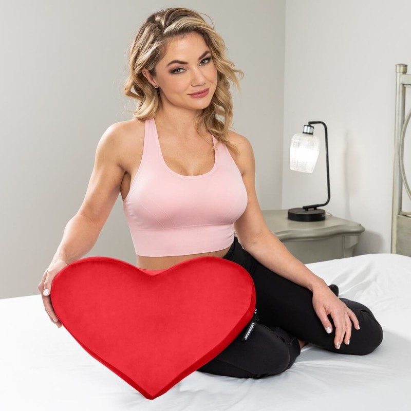 Liberator Heart Wedge - szív alakú szexpárna (piros) 76212 termék bemutató kép